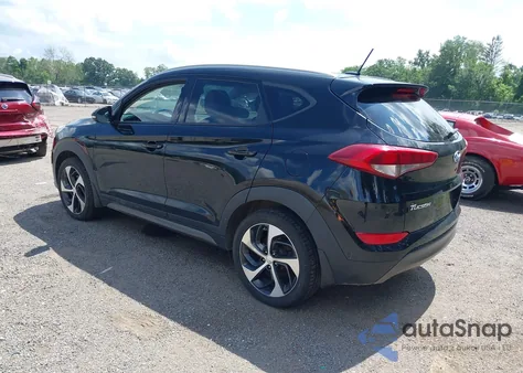 2016 Hyundai Tucson Sport z USA, uszkodzony, nr VIN KM8J3CA29GU209734